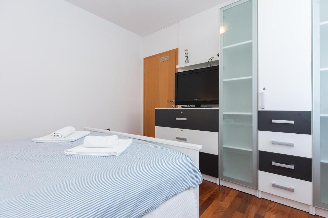 Apartment Rosmarino Baska  Exterior photo